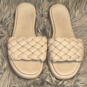 Seychelles Bellissima Woven Slide Flat Sandals Nude Cream Size 8.5